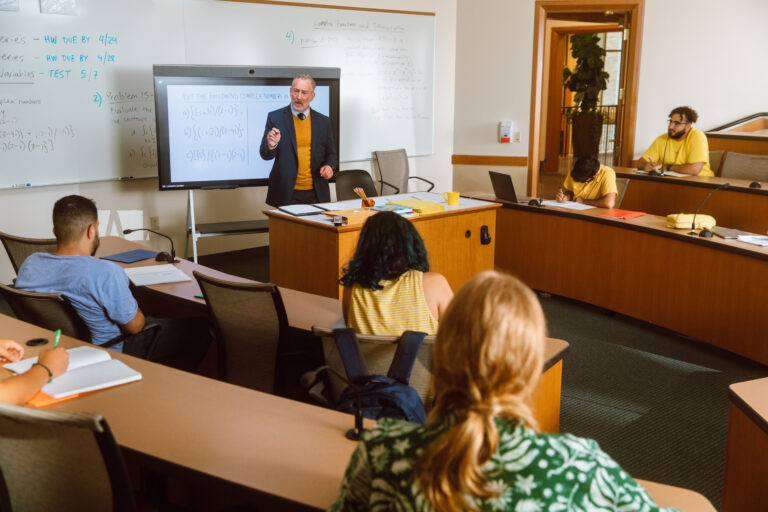 Zoom Connects Live Instruction, Video Learning, and Engagement Insights for Higher Education
